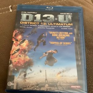 District 13 ultimatum Blu-ray Disc